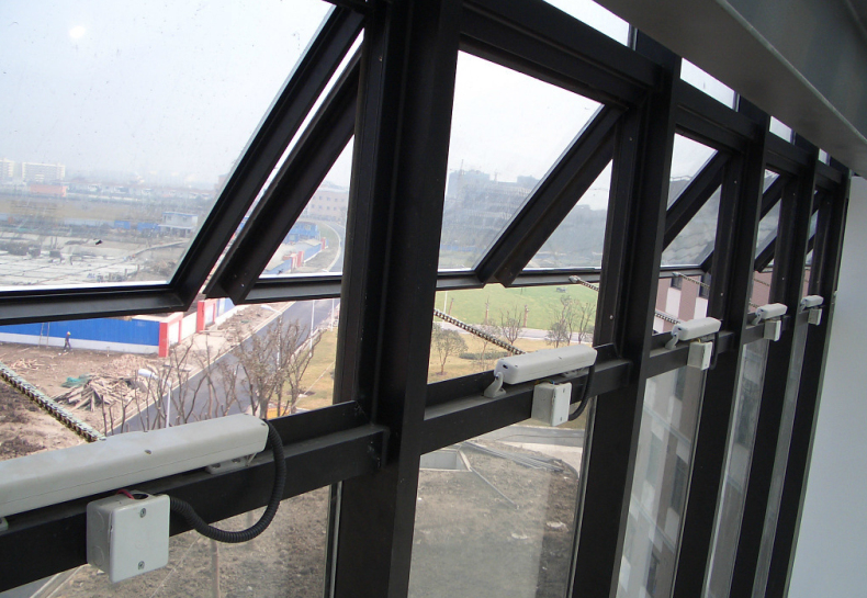 電動開窗機遇到停電怎么辦?還能手動開窗嗎?